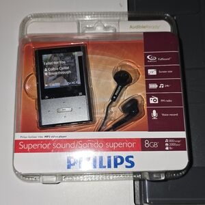 Brand NEW 8 GB Philips GoGear Vibe MP3 Video Player 2010 Silver Music Photos FM